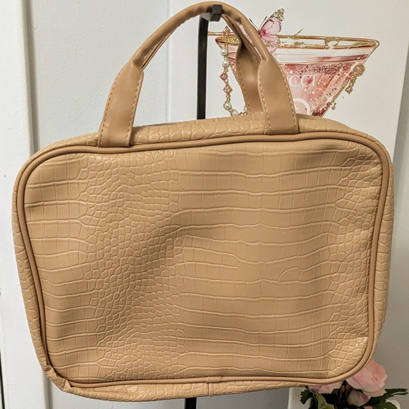 Dot Dot Tan Crocodile Embossed Travel Tote. NWT 14.5" X 11" - Picture 2 of 5